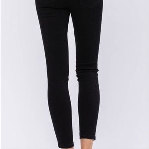 Judy Blue Mid-Rise Non-distressed Skinny Jeans 8883